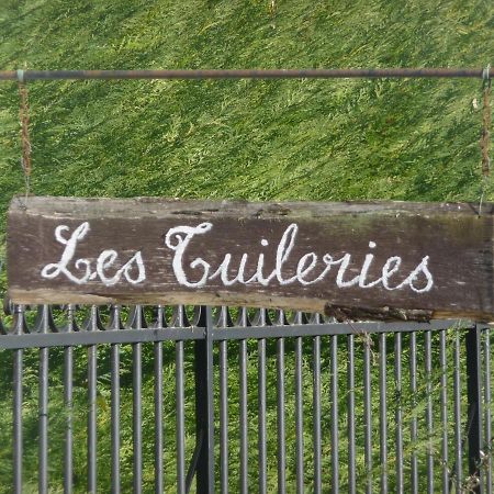 Les Tuileries Bed and Breakfast Ponteyraud Buitenkant foto