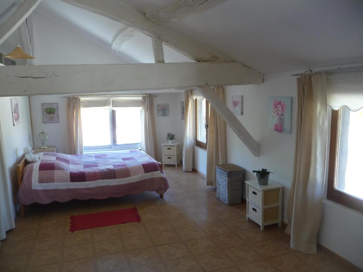 Les Tuileries Bed and Breakfast Ponteyraud Buitenkant foto